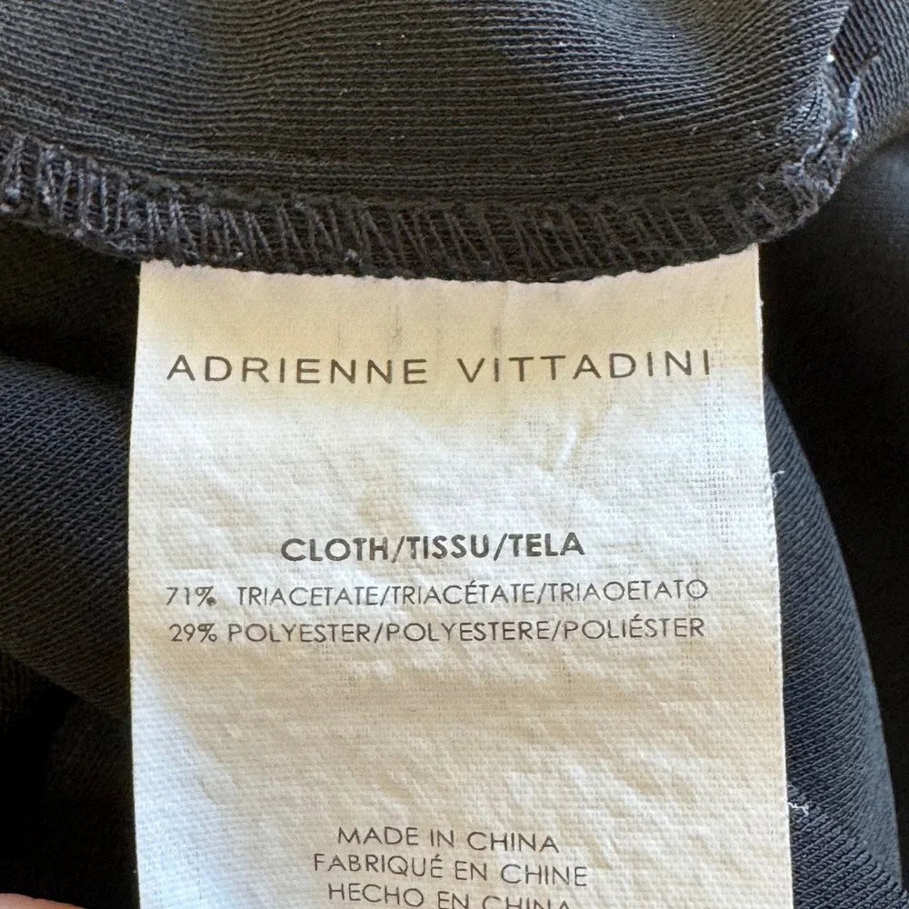 Adrienne Vittadini excellent pre